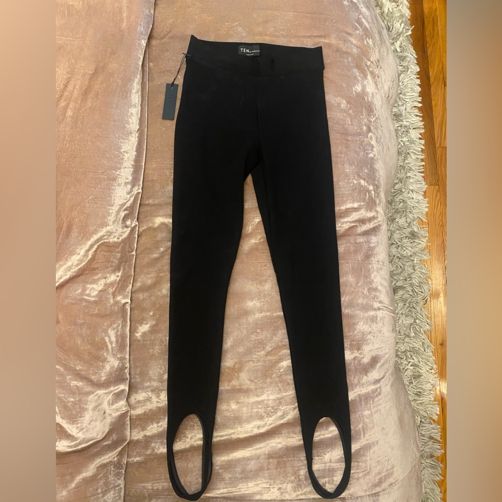 Aritzia, Brand New with tags! Level pants!
